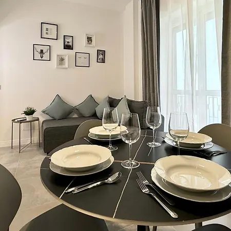 Laus Andrea Da Luxury Design 1 شقة باري